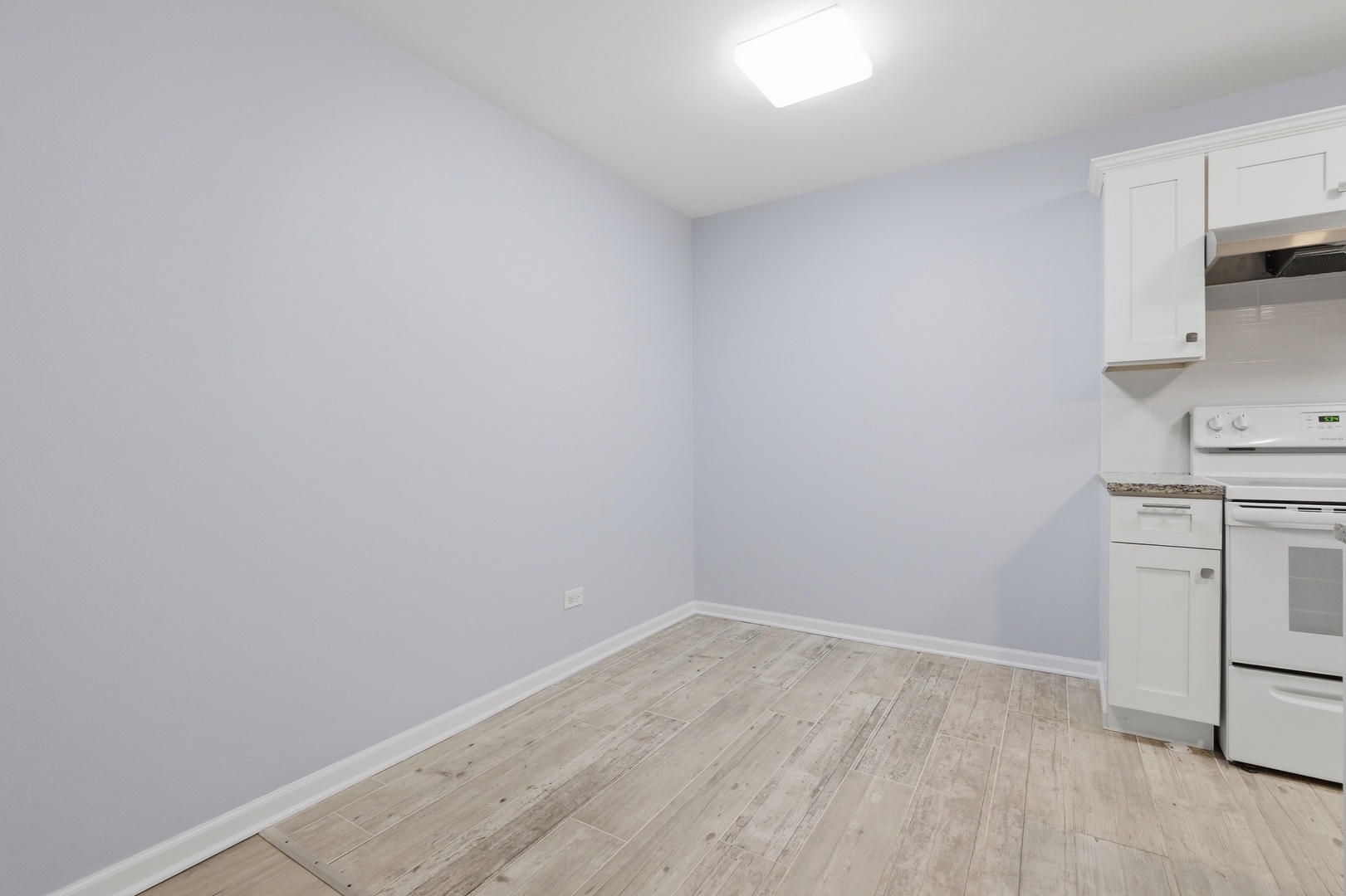 621 Virginia Road #107, Crystal Lake, IL 60014