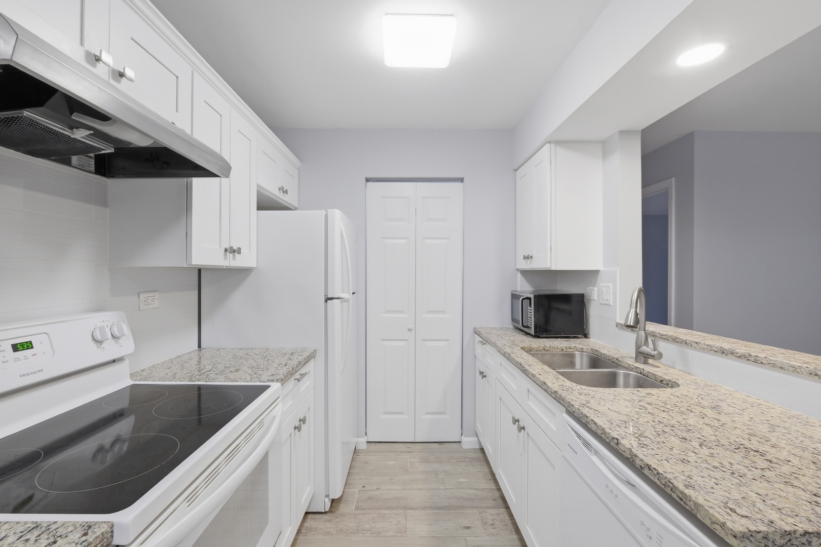 621 Virginia Road #107, Crystal Lake, IL 60014