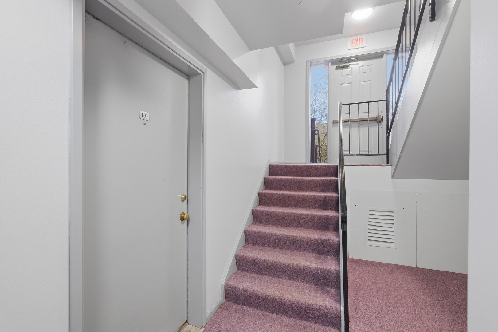 621 Virginia Road #107, Crystal Lake, IL 60014