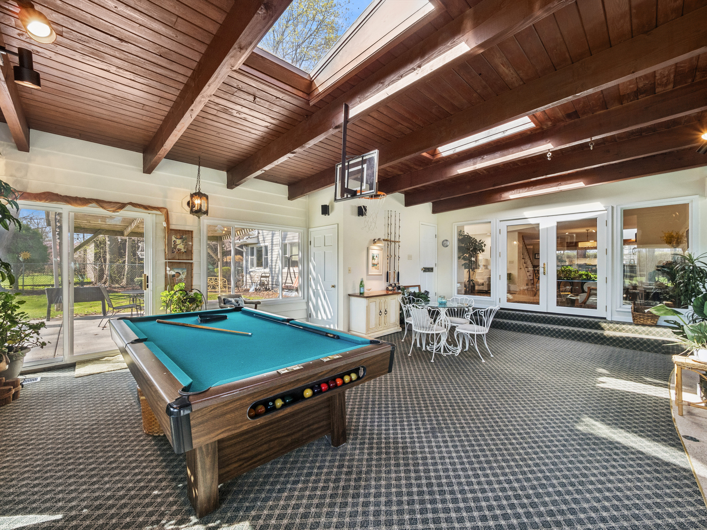 Arlington Heights, IL 60005