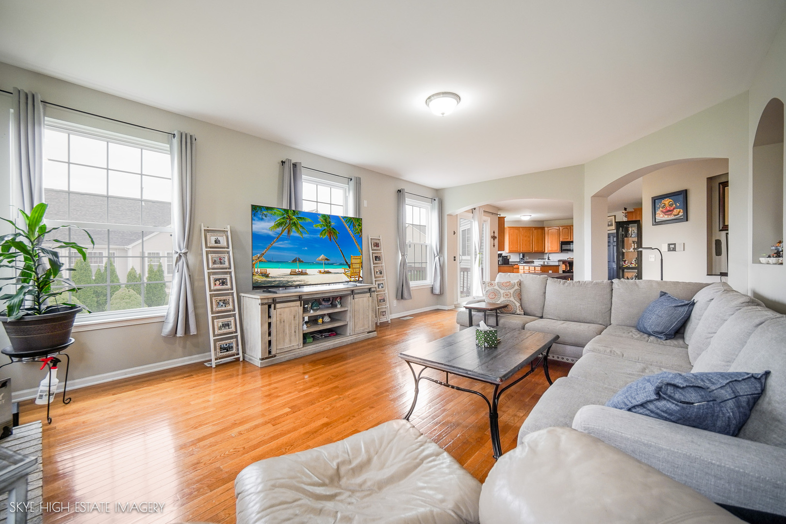 1286 Dorr Drive, Sugar Grove, IL 60554