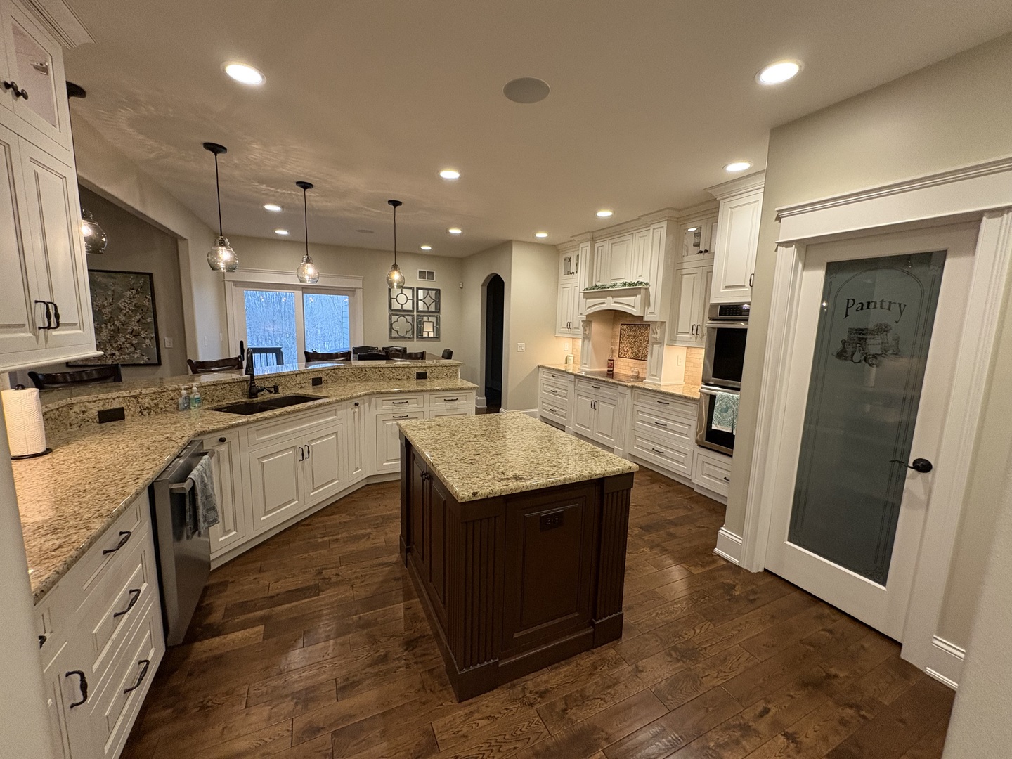 1854 W Forestview Drive, Sycamore, IL 60178