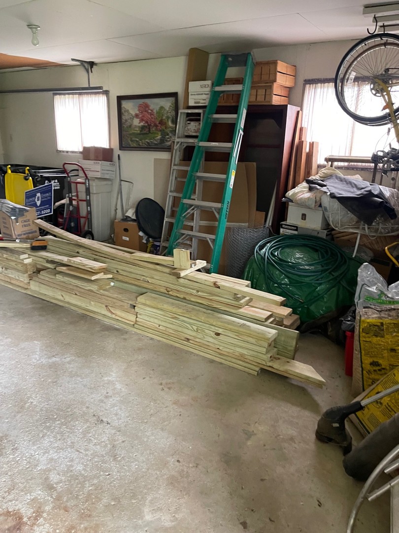 615 E Turner Avenue, Roselle, IL 60172