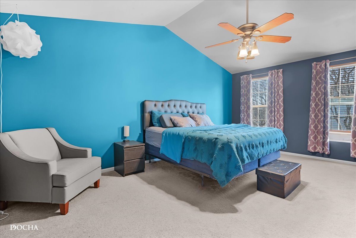 123 Eisenhower Drive, Oswego, IL 60543