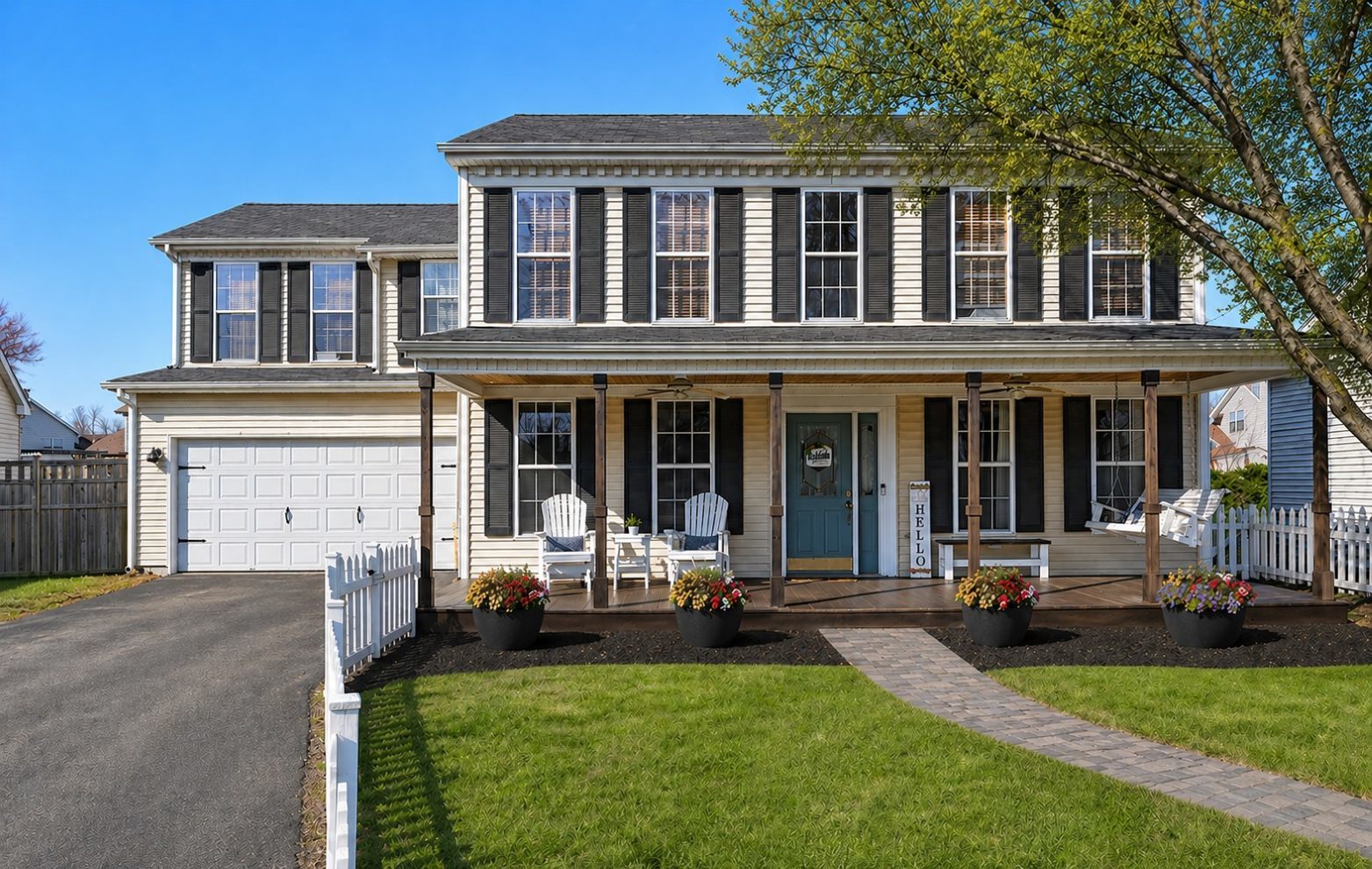 123 Eisenhower Drive, Oswego, IL 60543