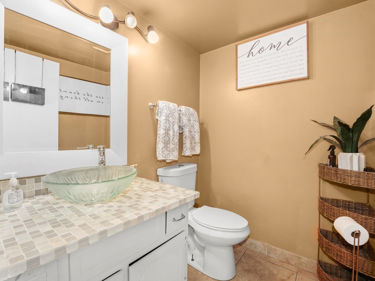 14541 S MARQUETTE Avenue, Burnham, IL 60633