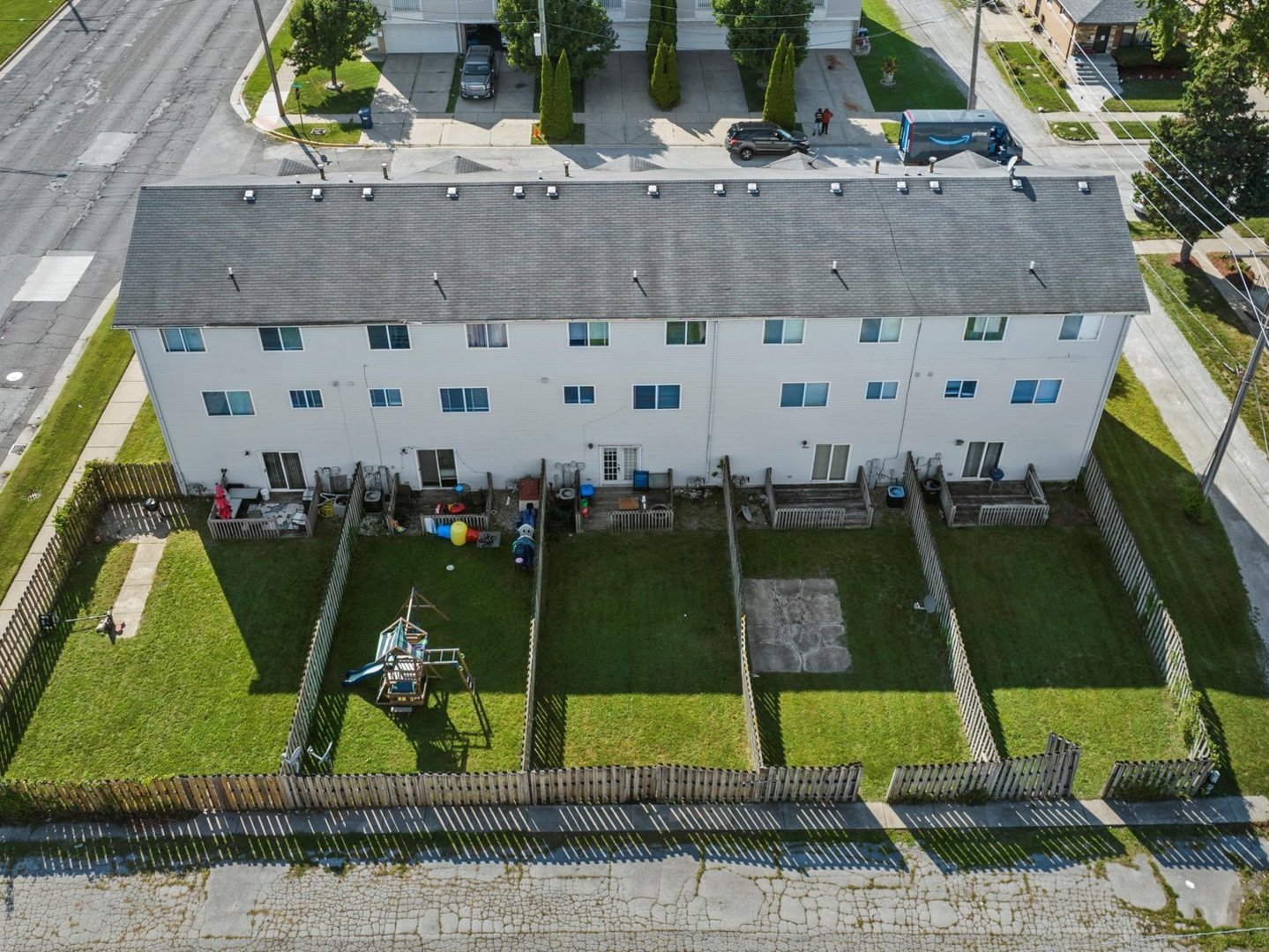 14541 S MARQUETTE Avenue, Burnham, IL 60633