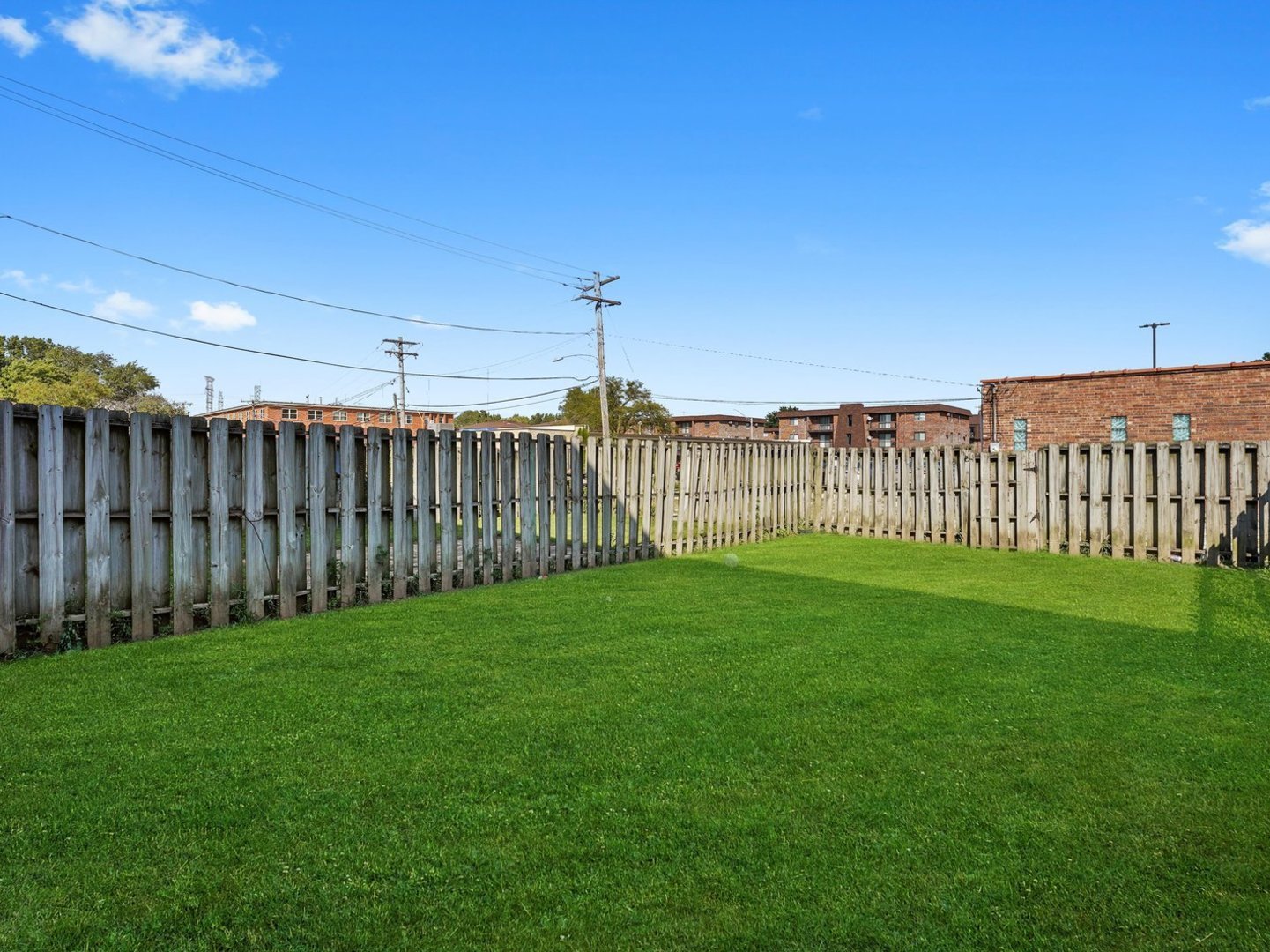 14541 S MARQUETTE Avenue, Burnham, IL 60633