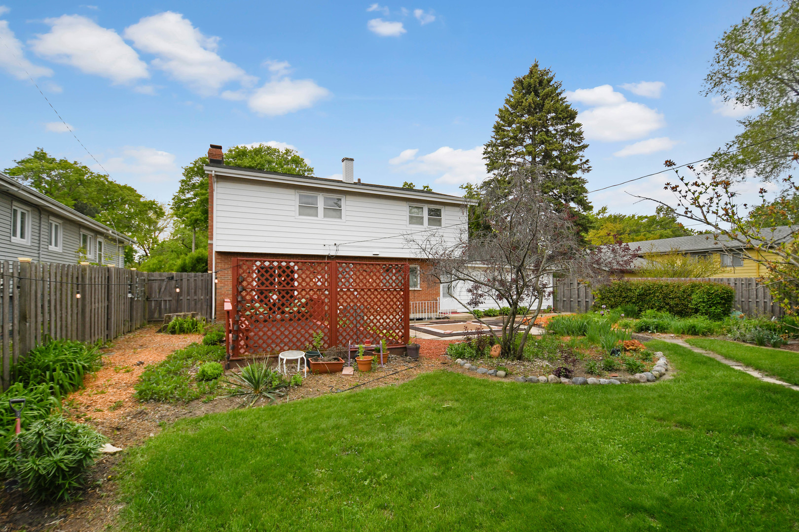 18751 Kings Road, Homewood, IL 60430