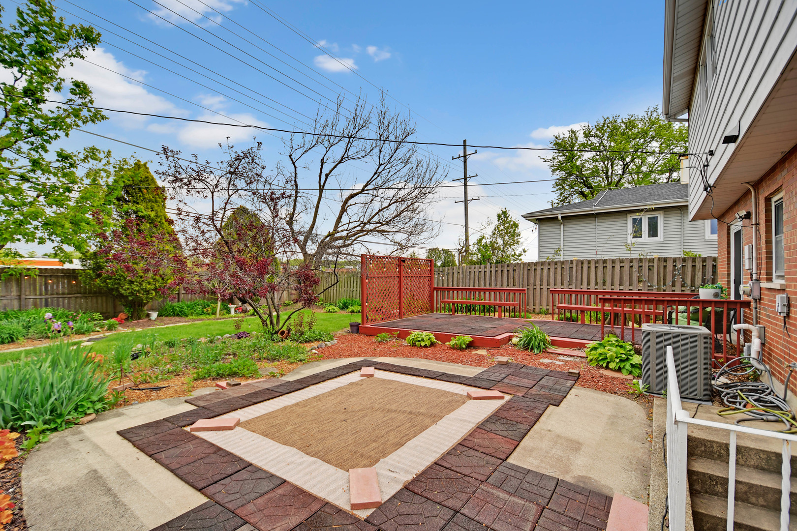 18751 Kings Road, Homewood, IL 60430