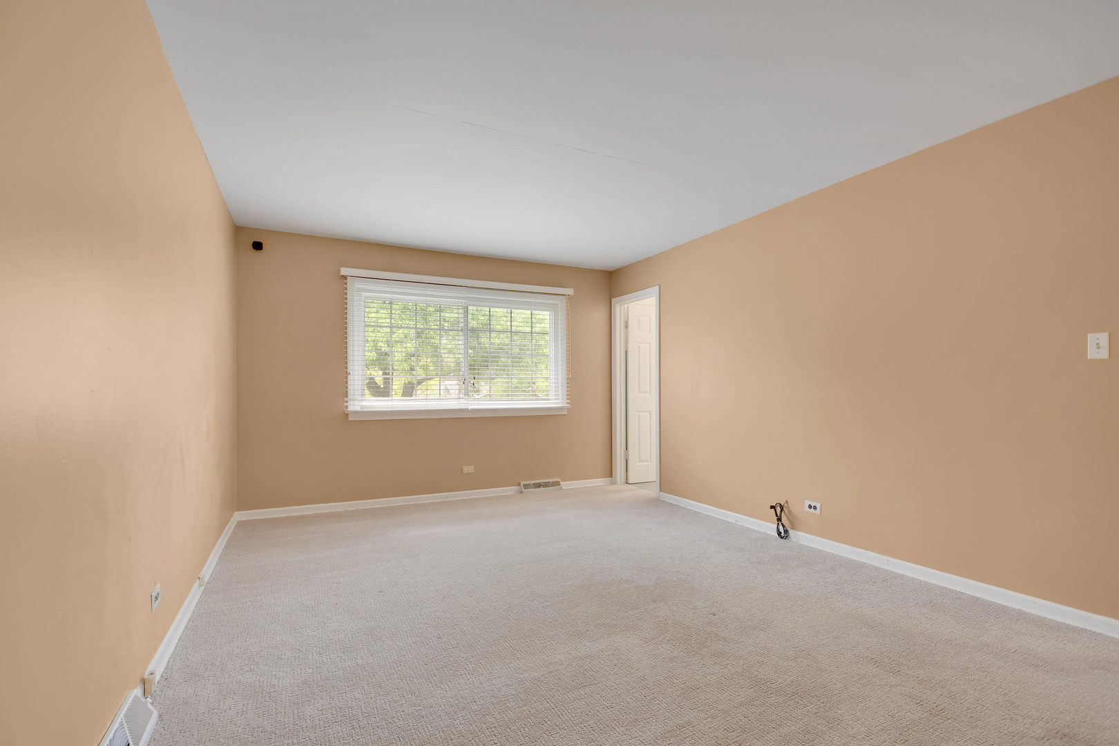 18751 Kings Road, Homewood, IL 60430