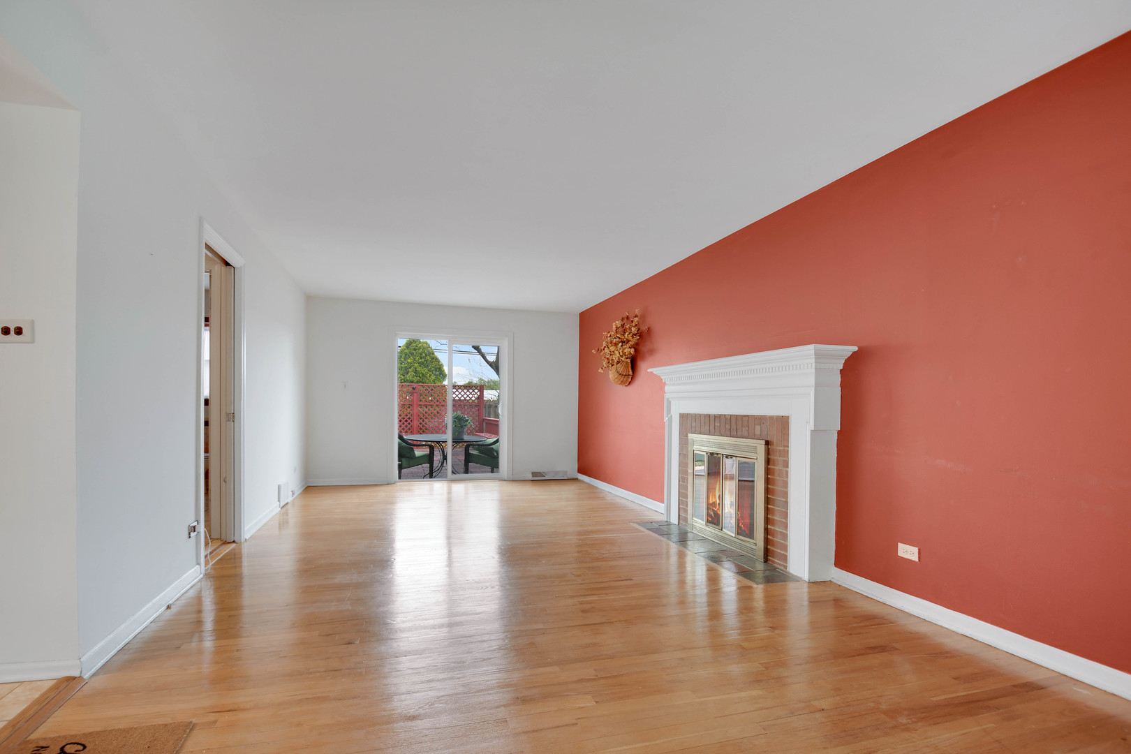 18751 Kings Road, Homewood, IL 60430