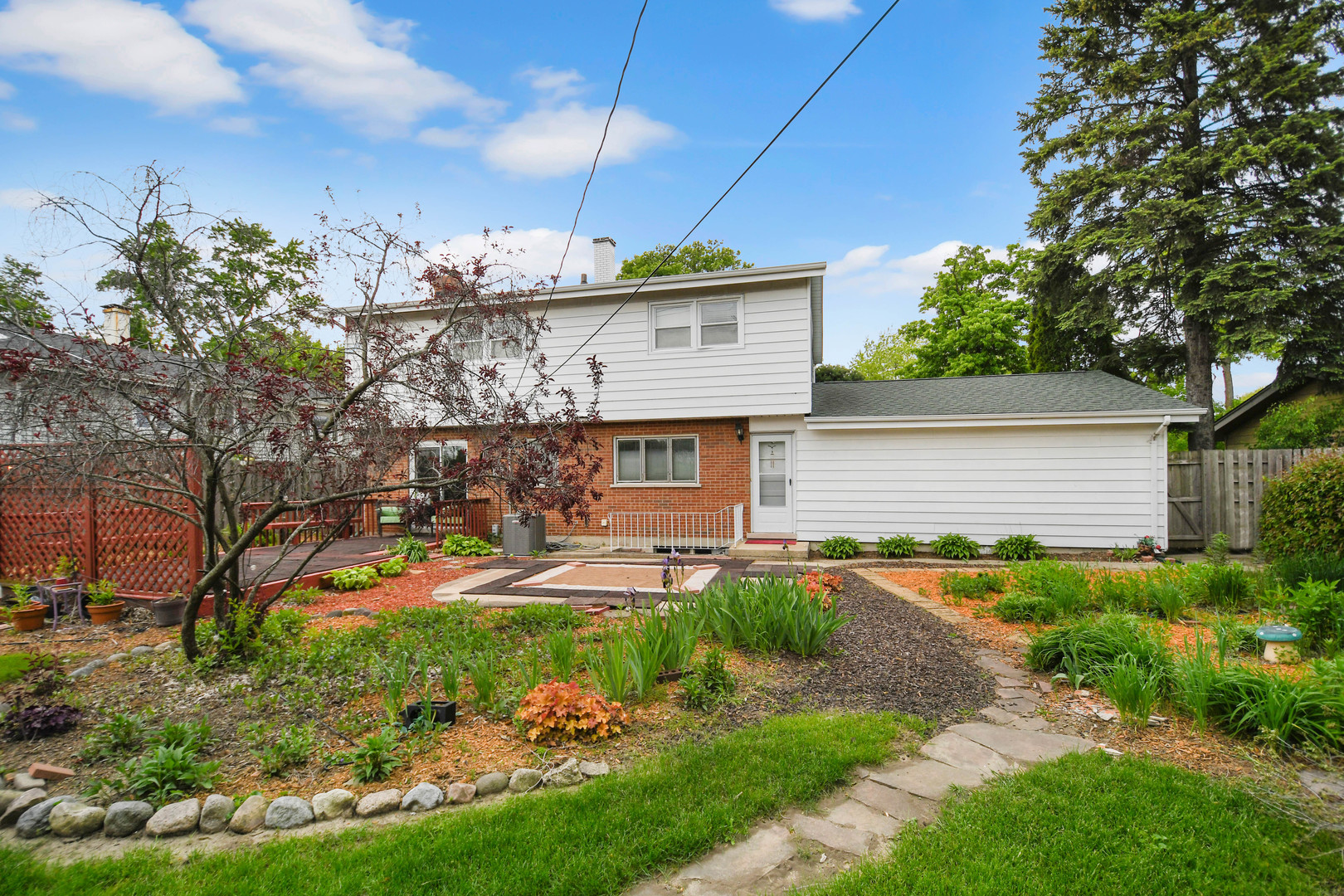 18751 Kings Road, Homewood, IL 60430