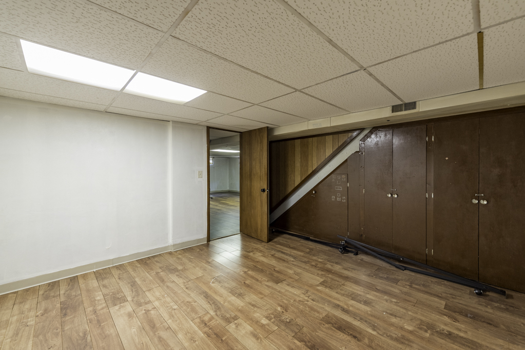 2203 Gilboa Avenue, Zion, IL 60099