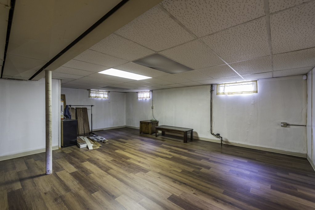 2203 Gilboa Avenue, Zion, IL 60099