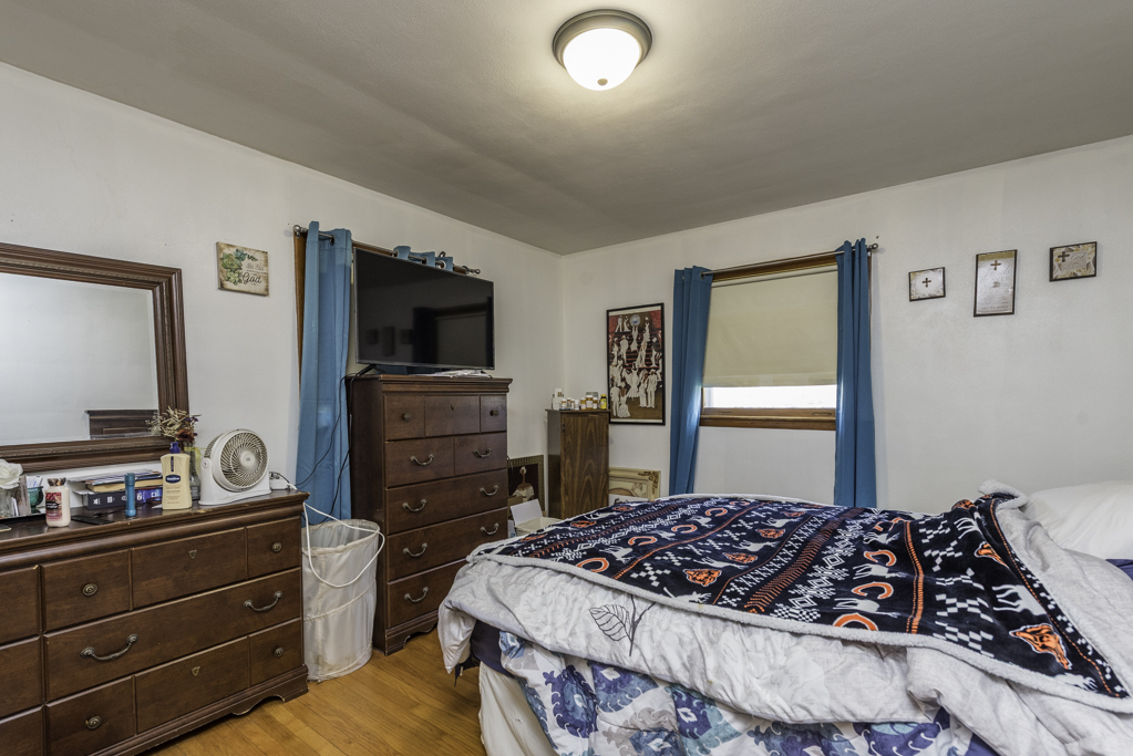 2203 Gilboa Avenue, Zion, IL 60099