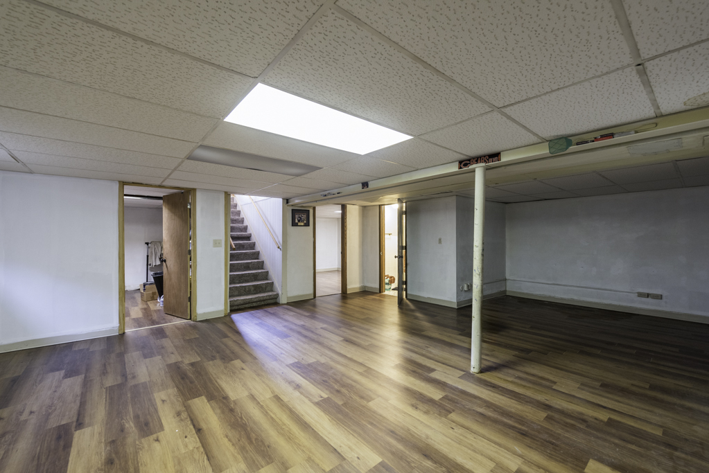 2203 Gilboa Avenue, Zion, IL 60099