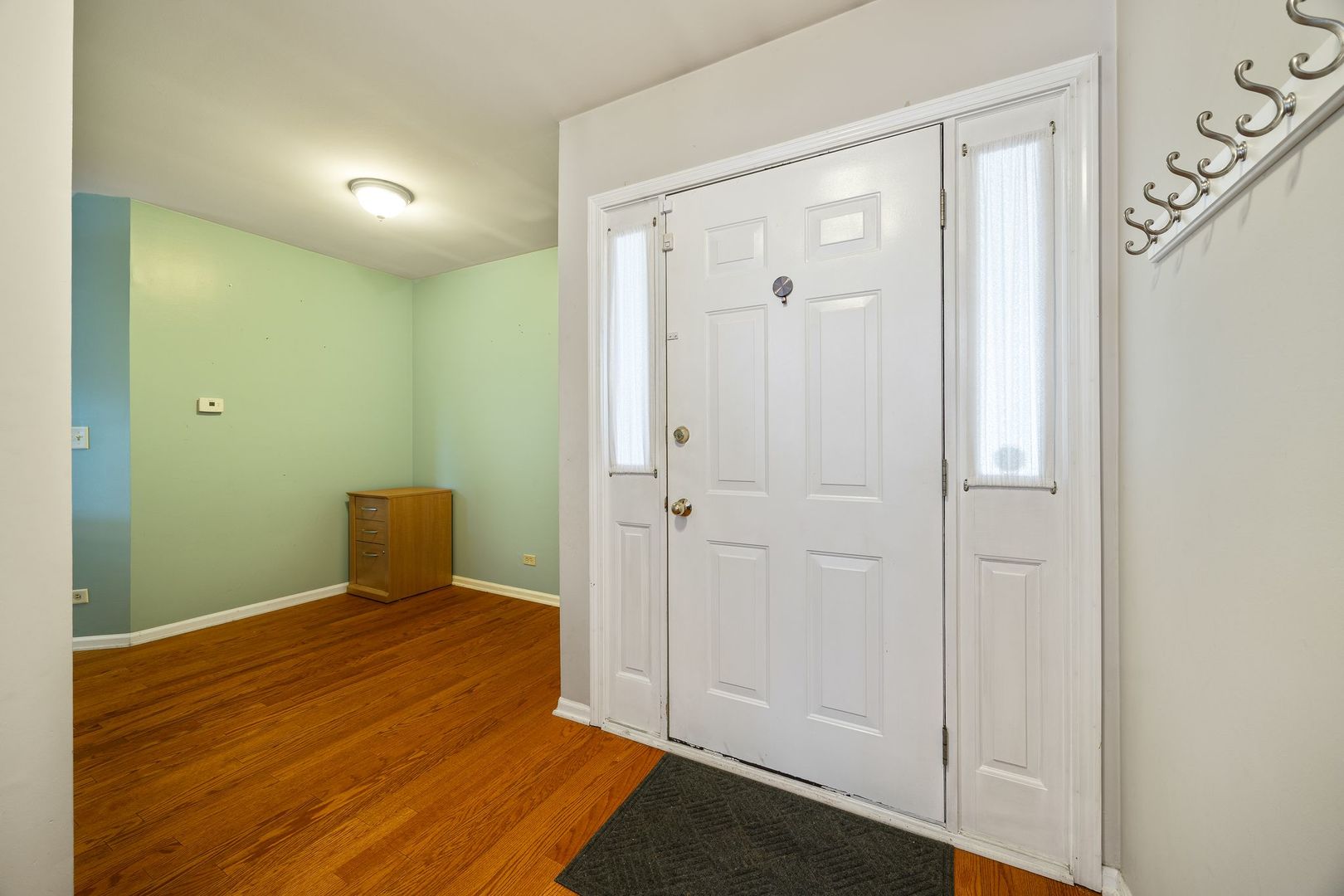 2067 Peach Tree Lane, Algonquin, IL 60102