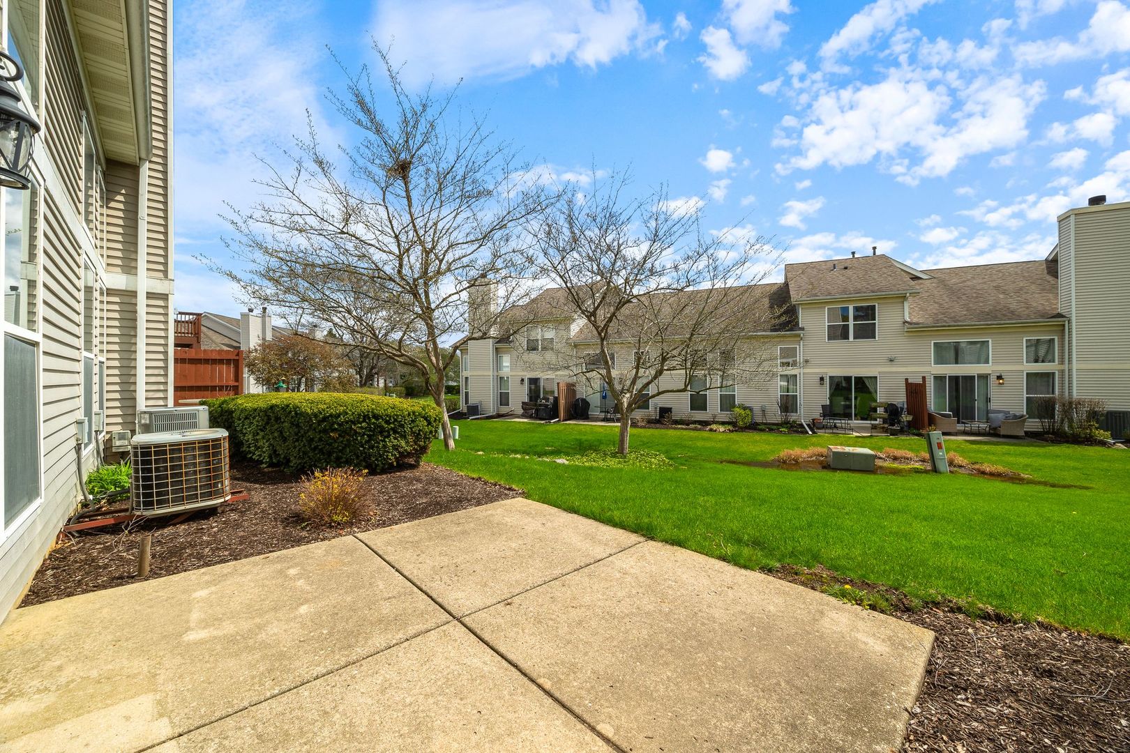 2067 Peach Tree Lane, Algonquin, IL 60102