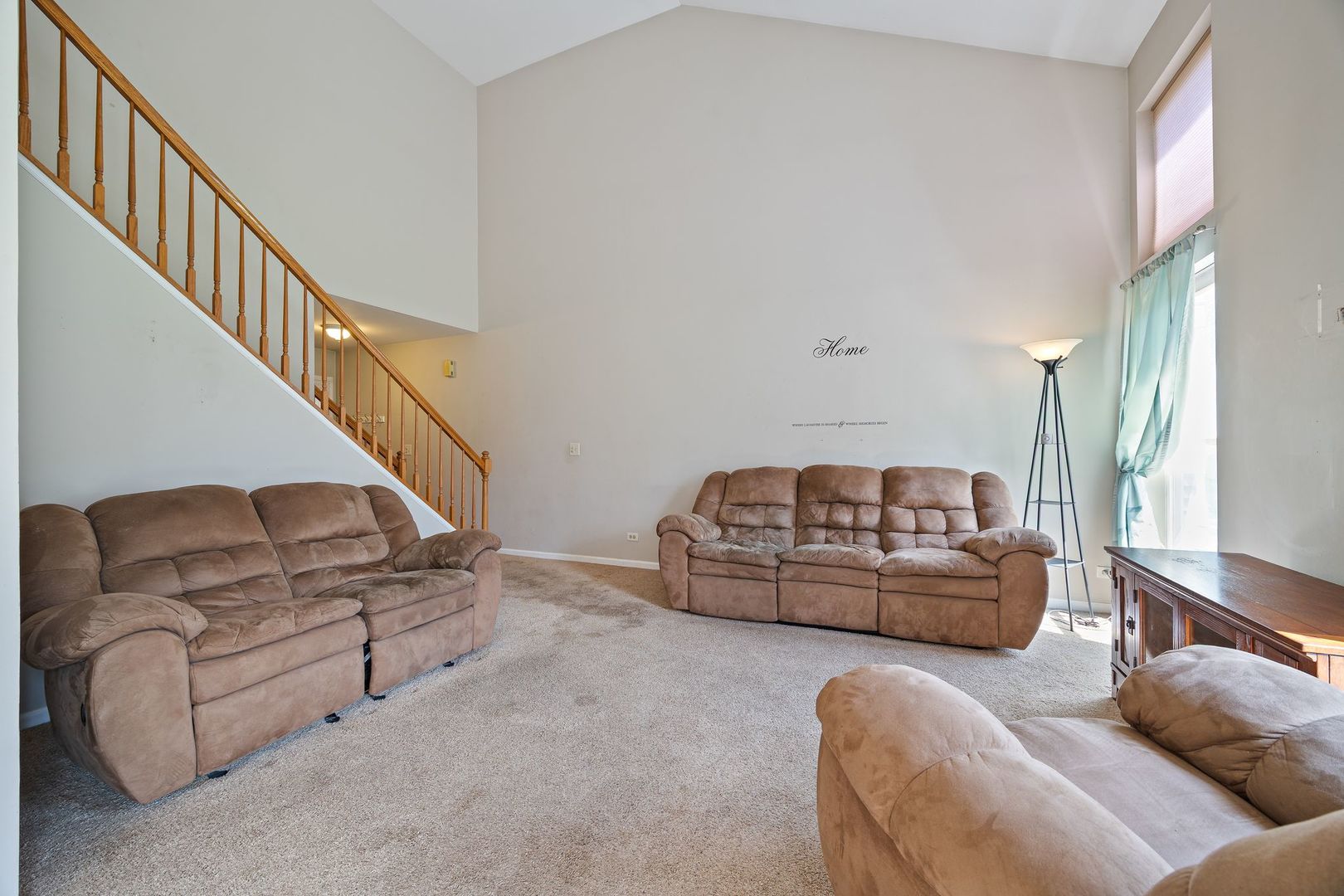 2067 Peach Tree Lane, Algonquin, IL 60102