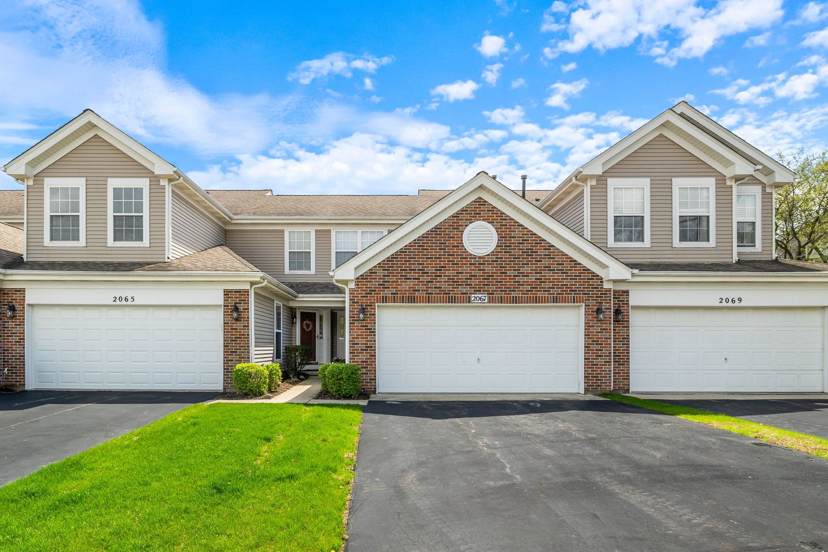 2067 Peach Tree Lane, Algonquin, IL 60102