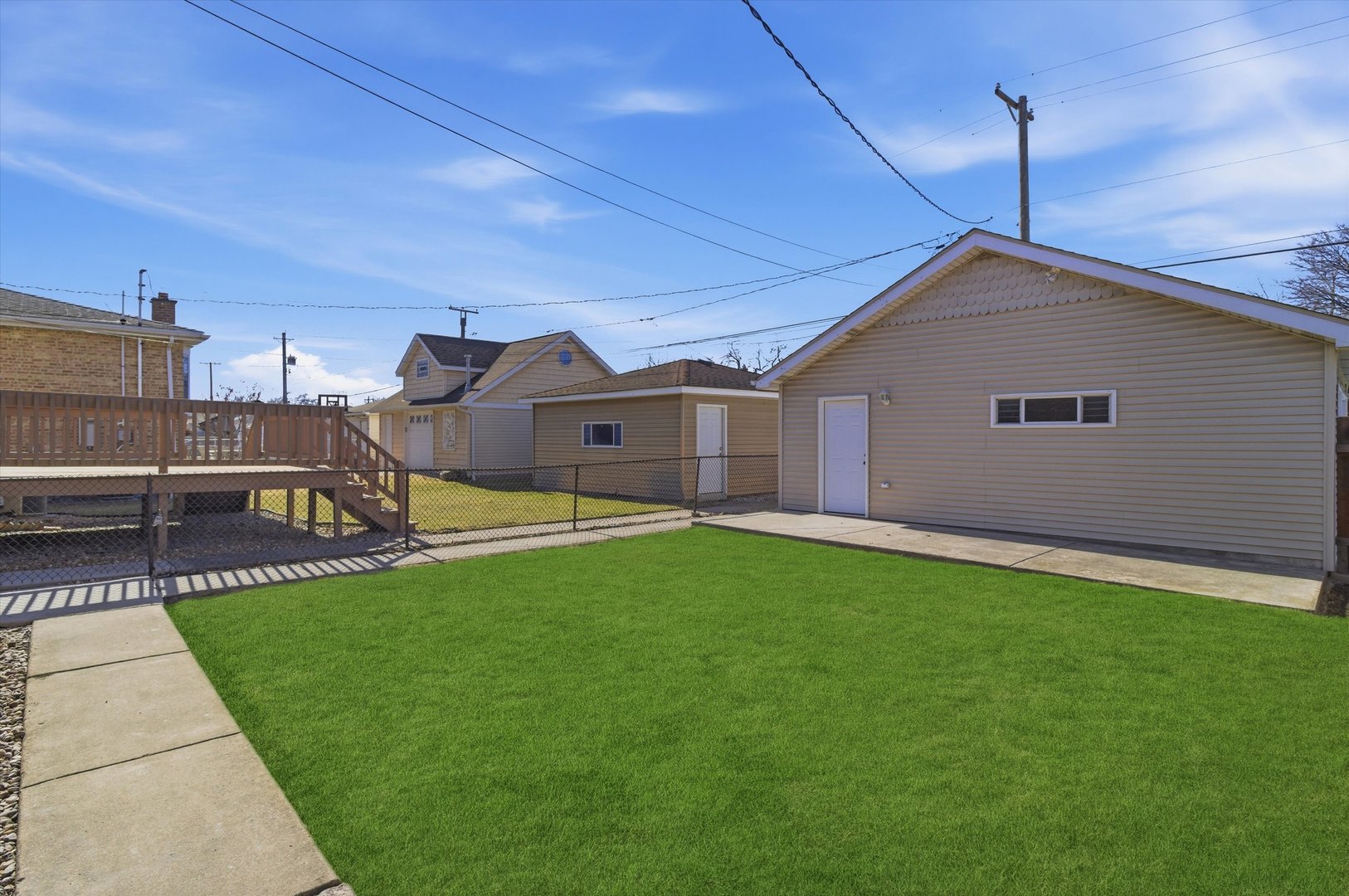 5400 S Nashville Avenue, Chicago, IL 60638