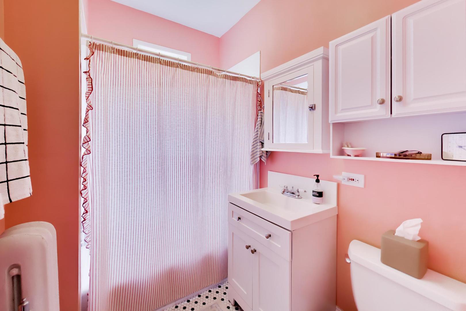 443 N Lombard Avenue #2, Oak Park, IL 60302