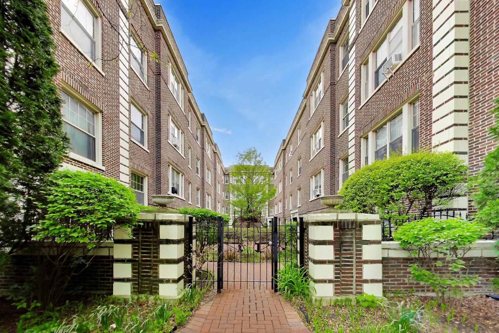 443 N Lombard Avenue #2, Oak Park, IL 60302