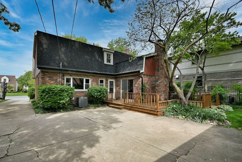 191 S Hawthorne Avenue, Elmhurst, IL 60126