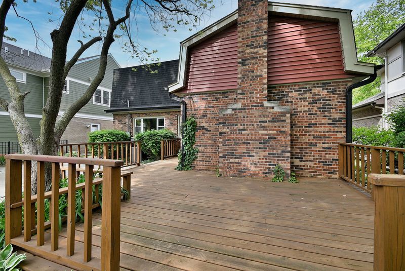 191 S Hawthorne Avenue, Elmhurst, IL 60126