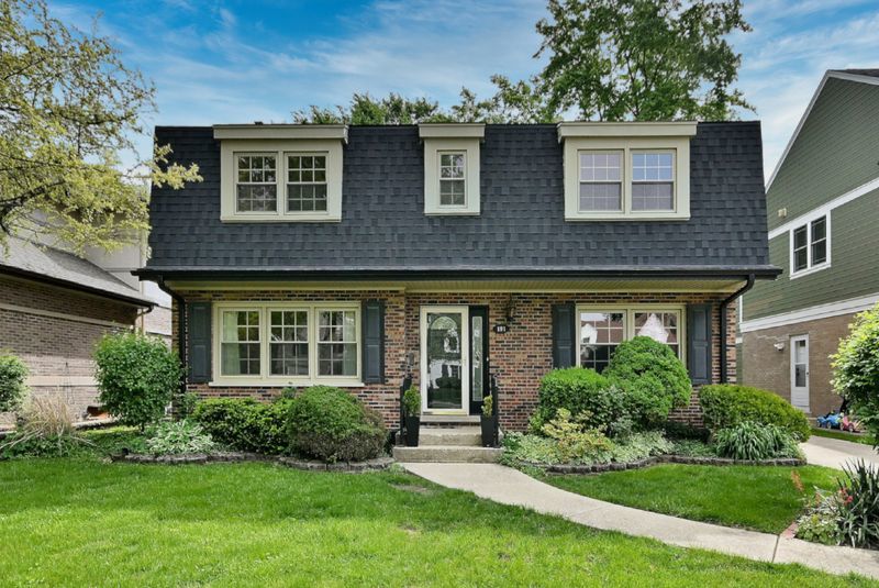 191 S Hawthorne Avenue, Elmhurst, IL 60126