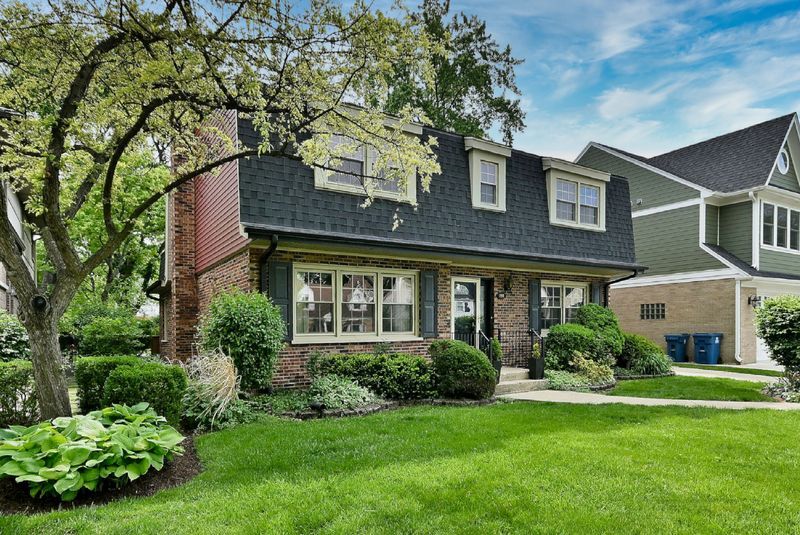 191 S Hawthorne Avenue, Elmhurst, IL 60126