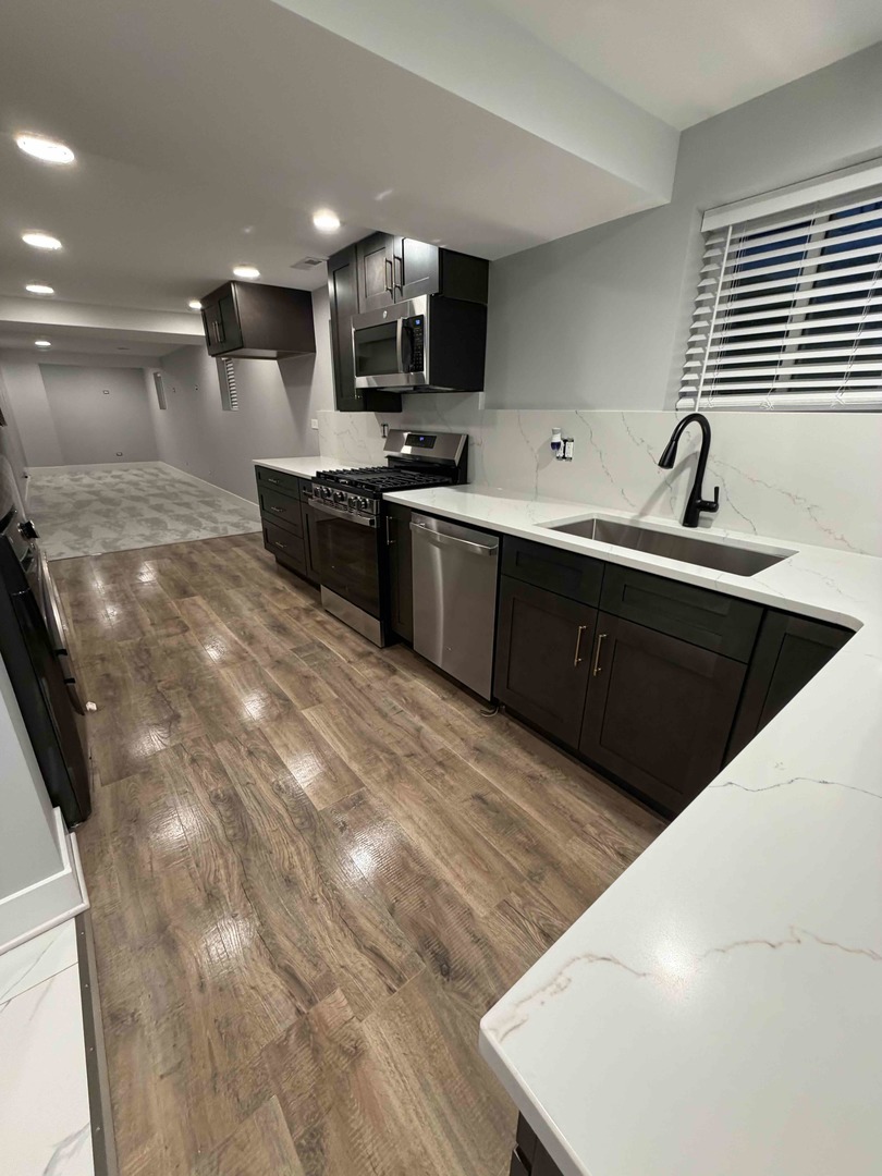 2221 W 21st Place #BR, Chicago, IL 60608