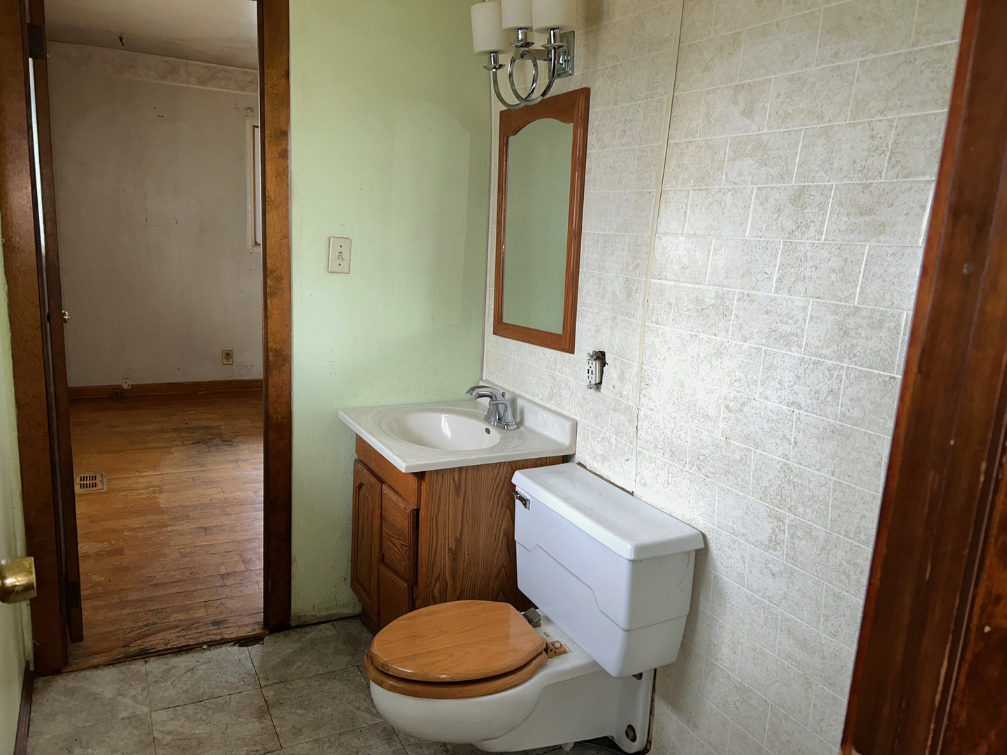 319 Merrill Avenue, Calumet City, IL 60409