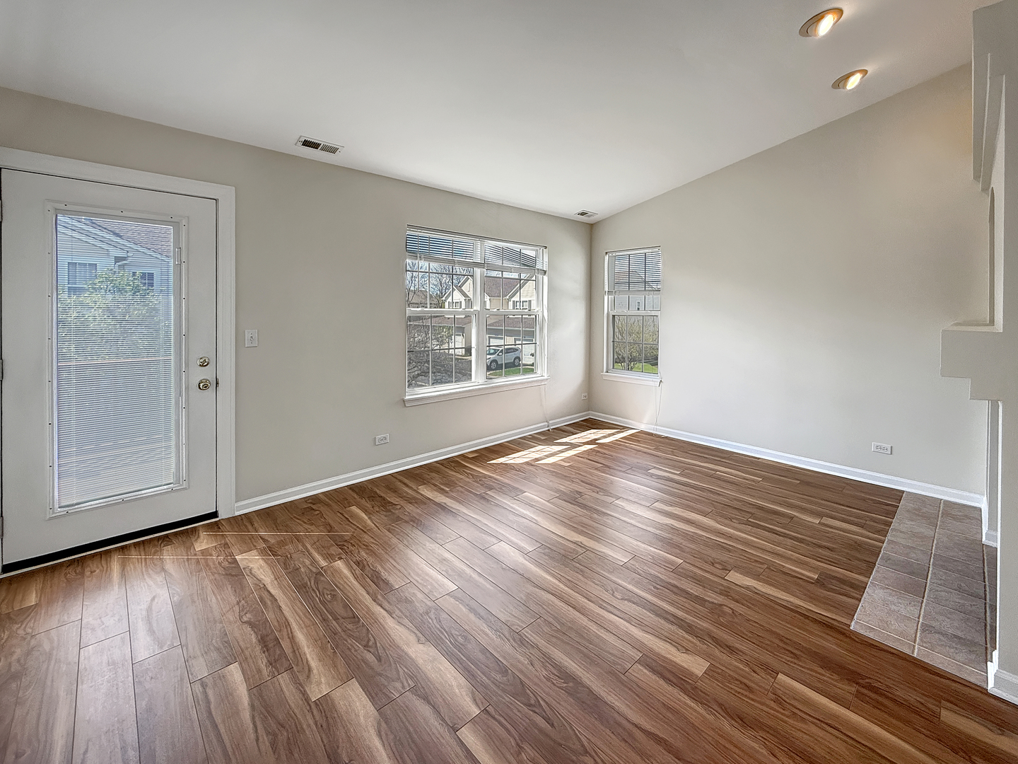 3078 Falling Waters Lane #3078, Lindenhurst, IL 60046