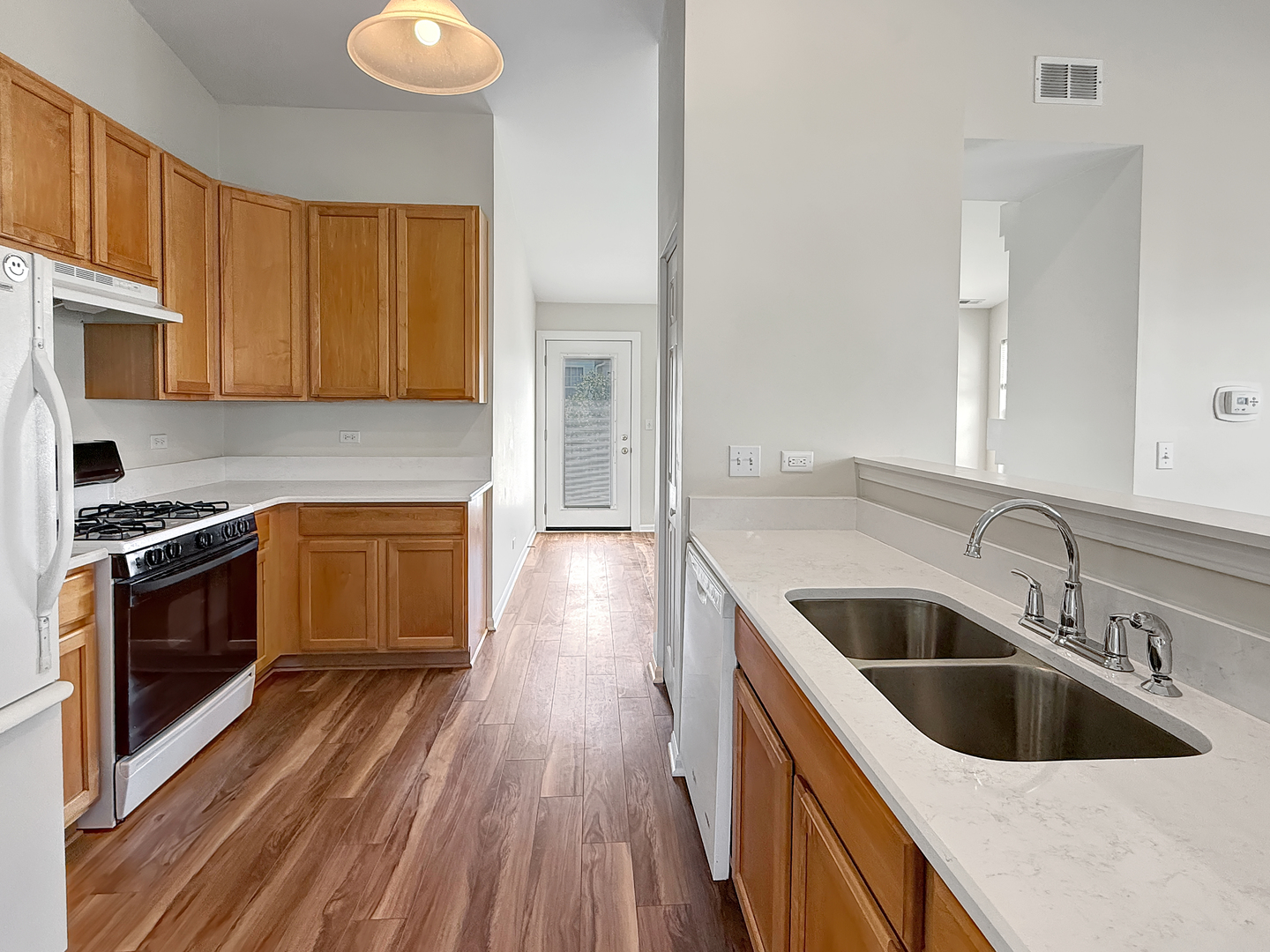 3078 Falling Waters Lane #3078, Lindenhurst, IL 60046