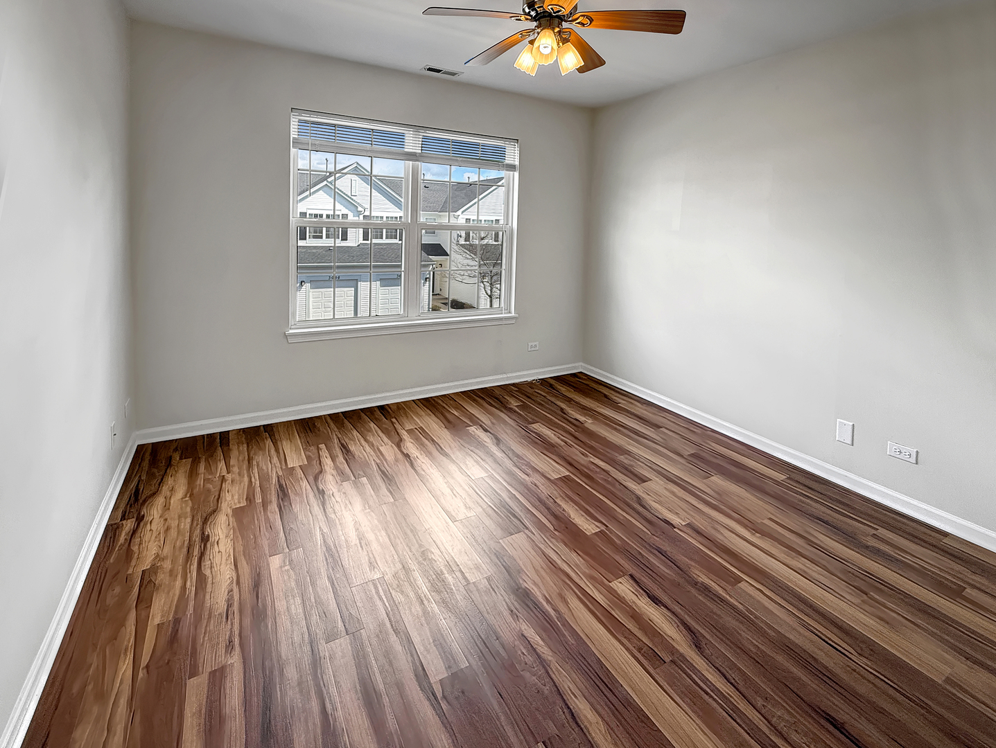 3078 Falling Waters Lane #3078, Lindenhurst, IL 60046