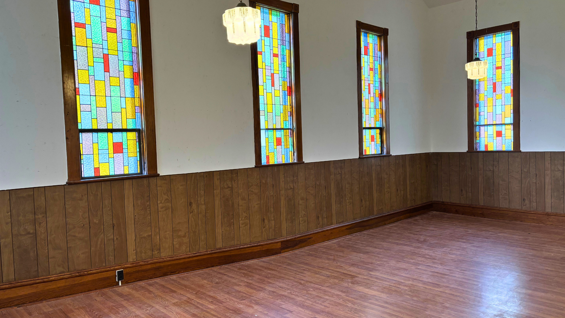 201 N Beech Street, Forrest, IL 61741