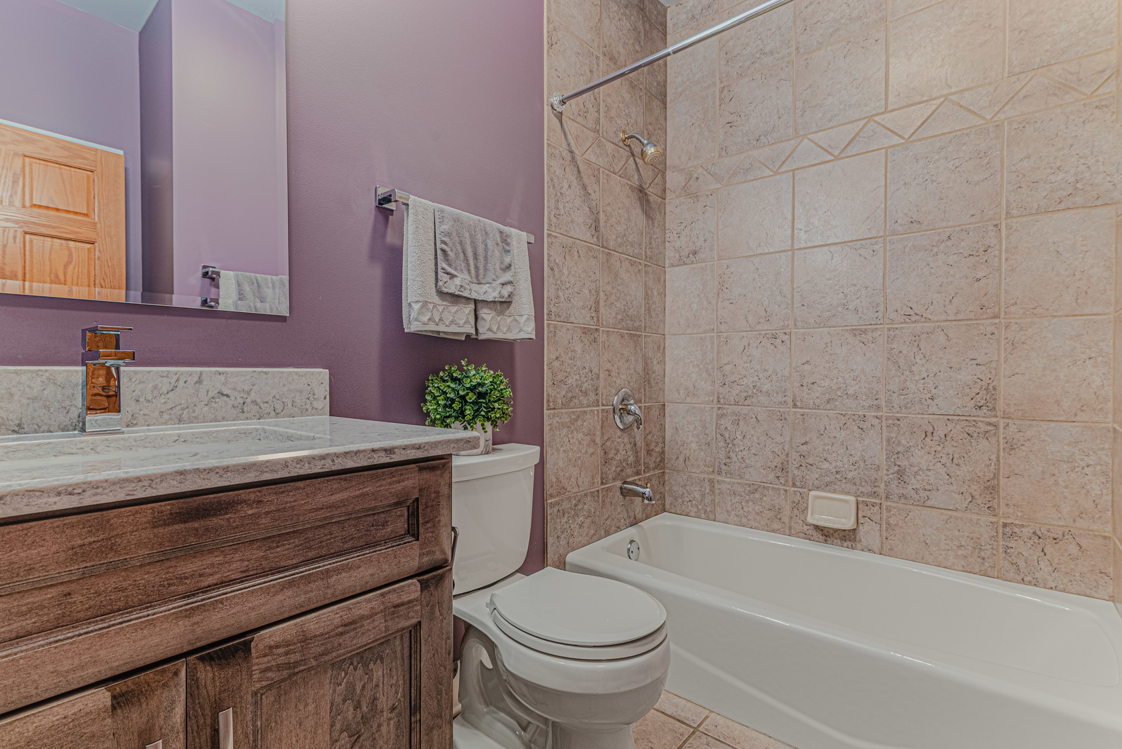 236 Schmidt Drive, Hampshire, IL 60140