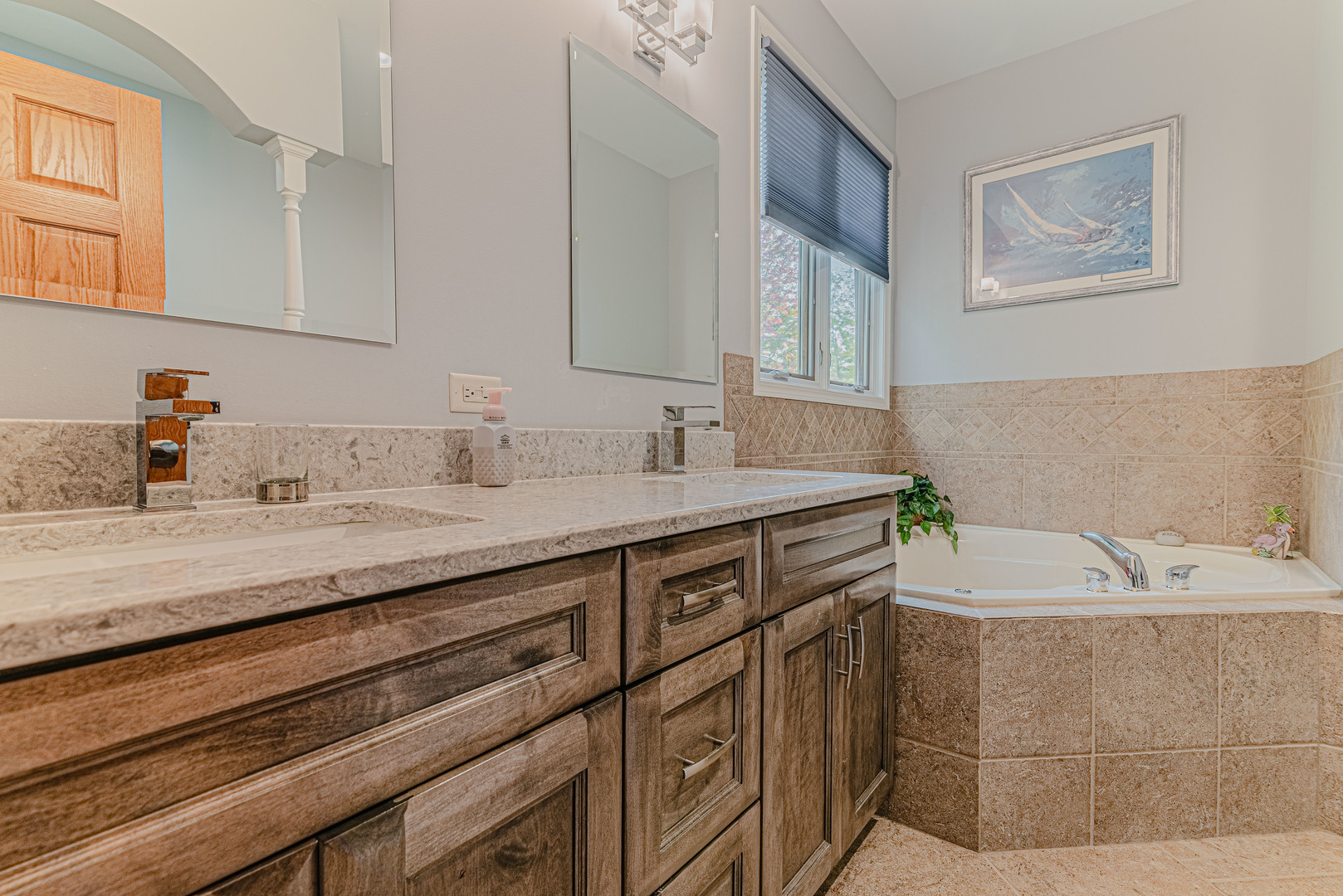 236 Schmidt Drive, Hampshire, IL 60140