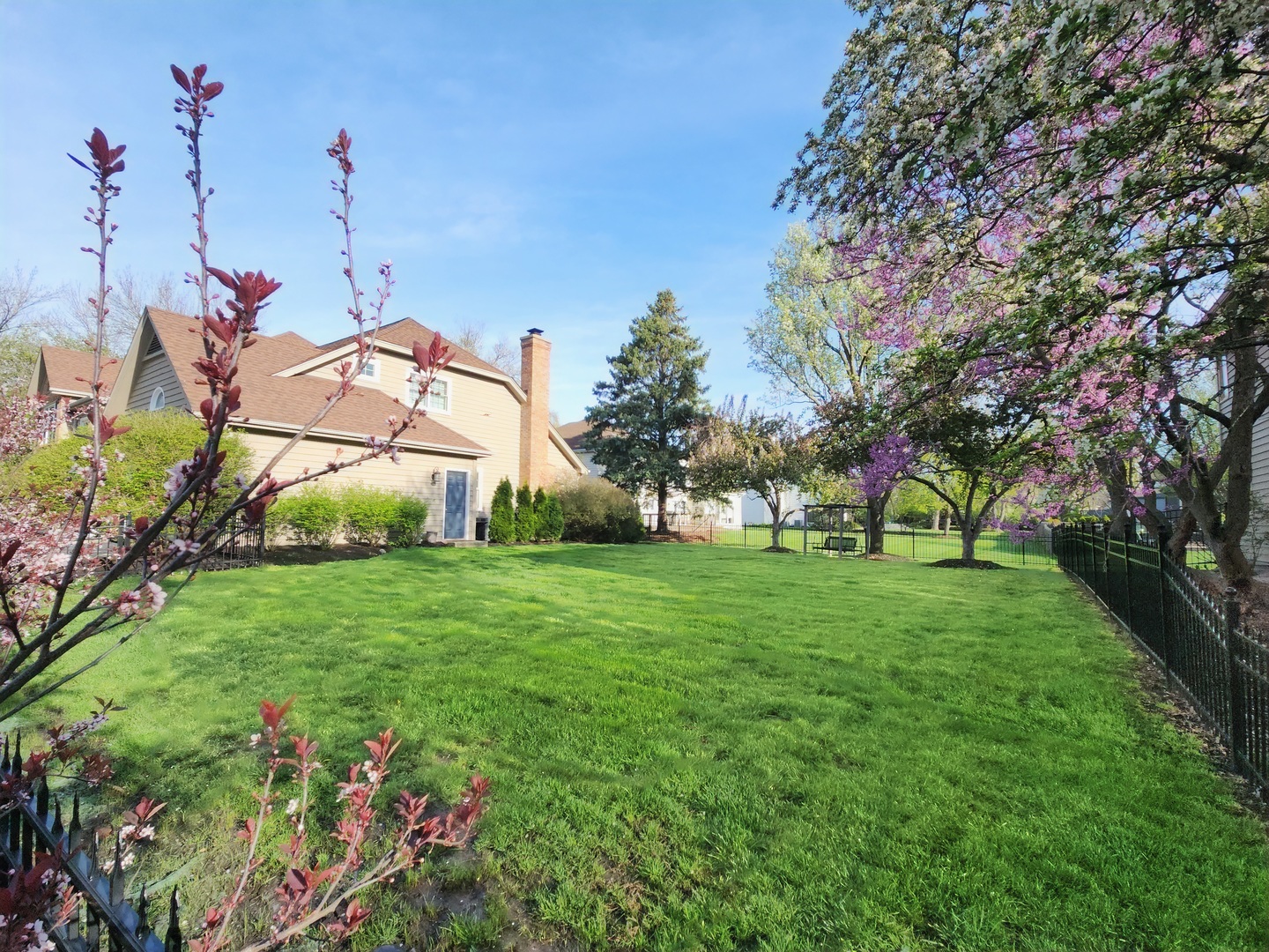 721 BURGESS HILL Road, Naperville, IL 60565