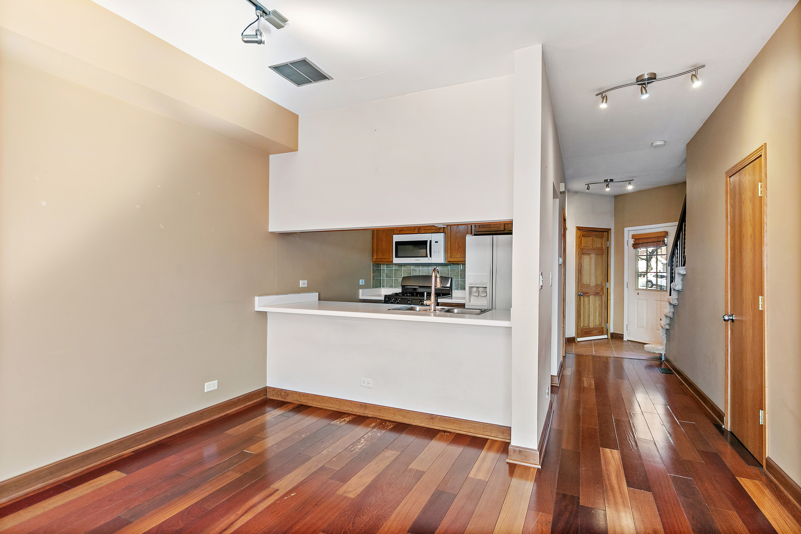 1273 Cranbrook Drive, Schaumburg, IL 60193