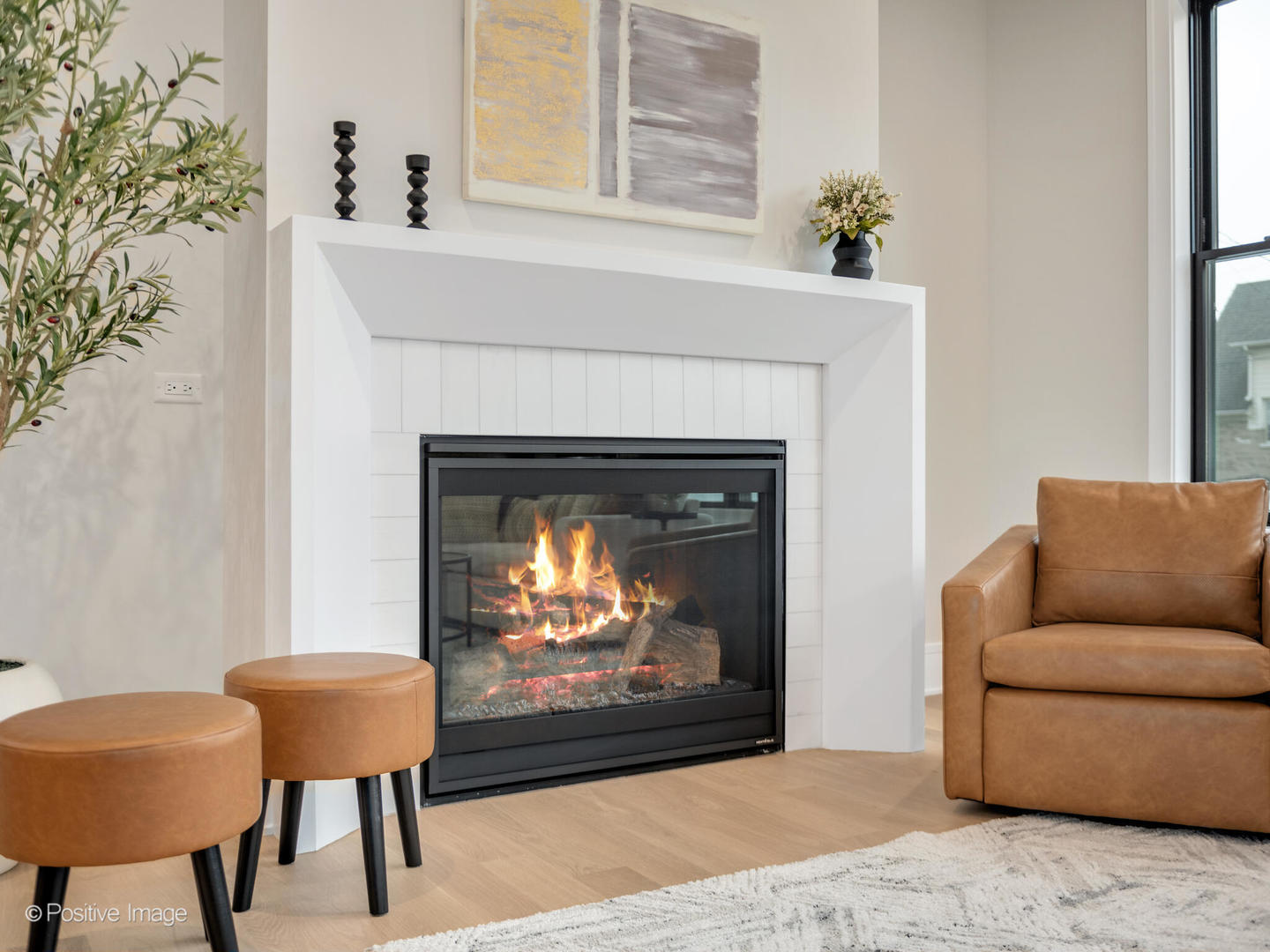 104 N Evergreen Avenue, Elmhurst, IL 60126