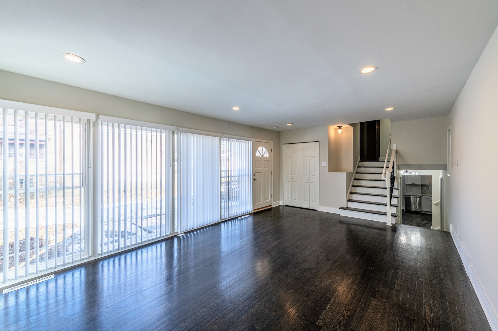 16039 Marion Drive, South Holland, IL 60473