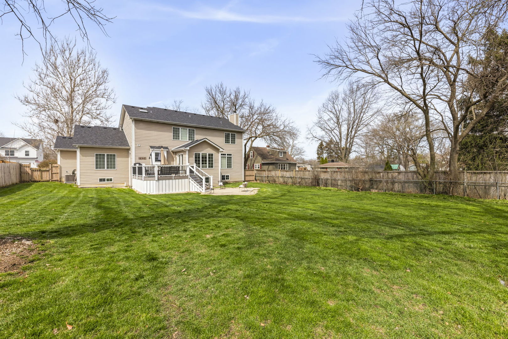 1N003 Richard Avenue, Wheaton, IL 60187