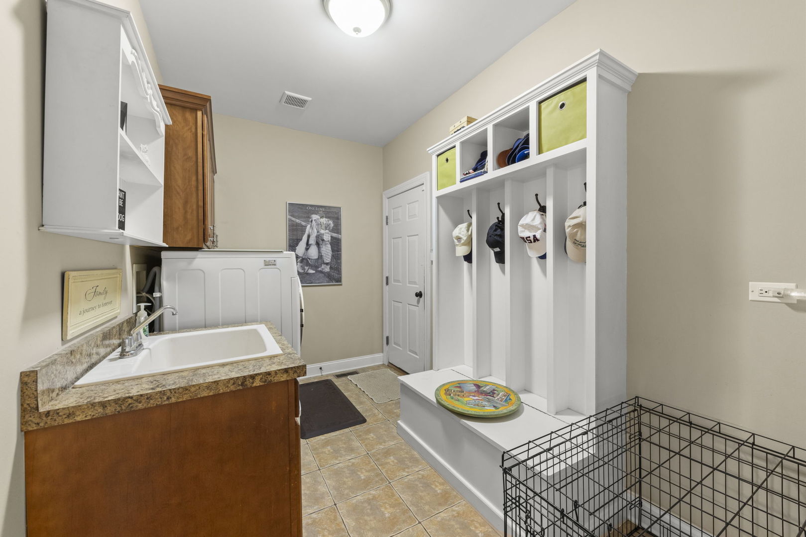 1N003 Richard Avenue, Wheaton, IL 60187