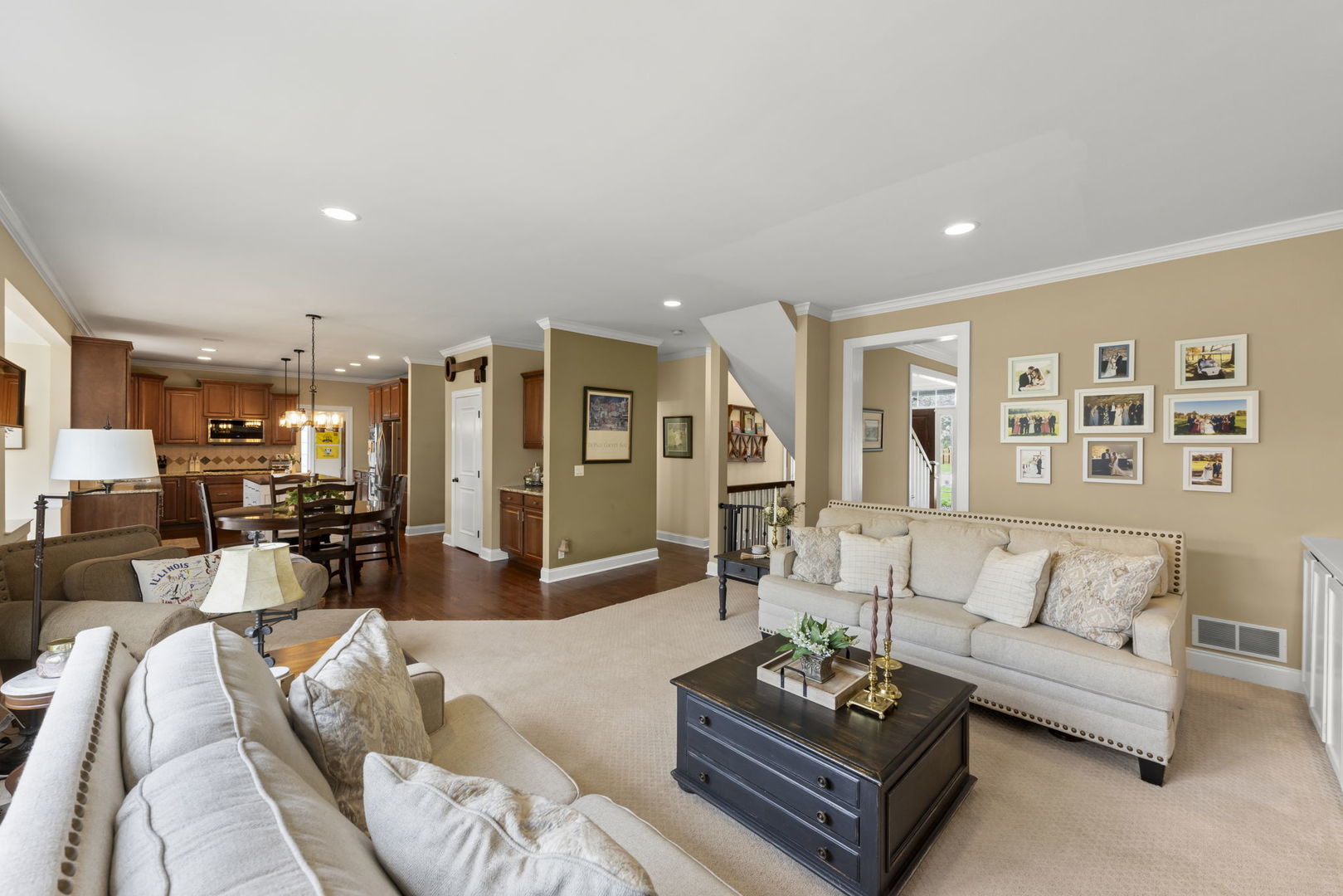 1N003 Richard Avenue, Wheaton, IL 60187