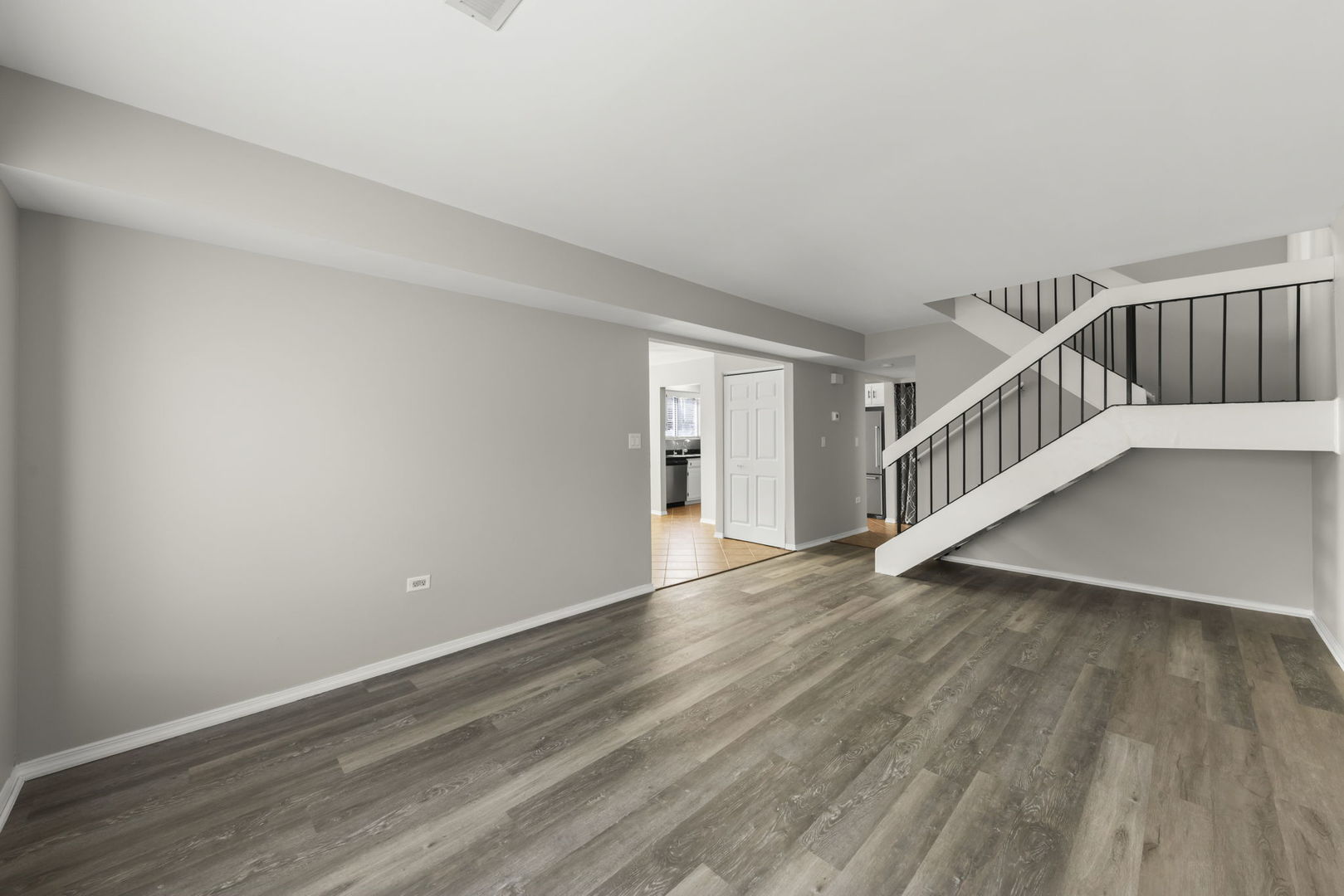 9E Fernwood Drive, Bolingbrook, IL 60440