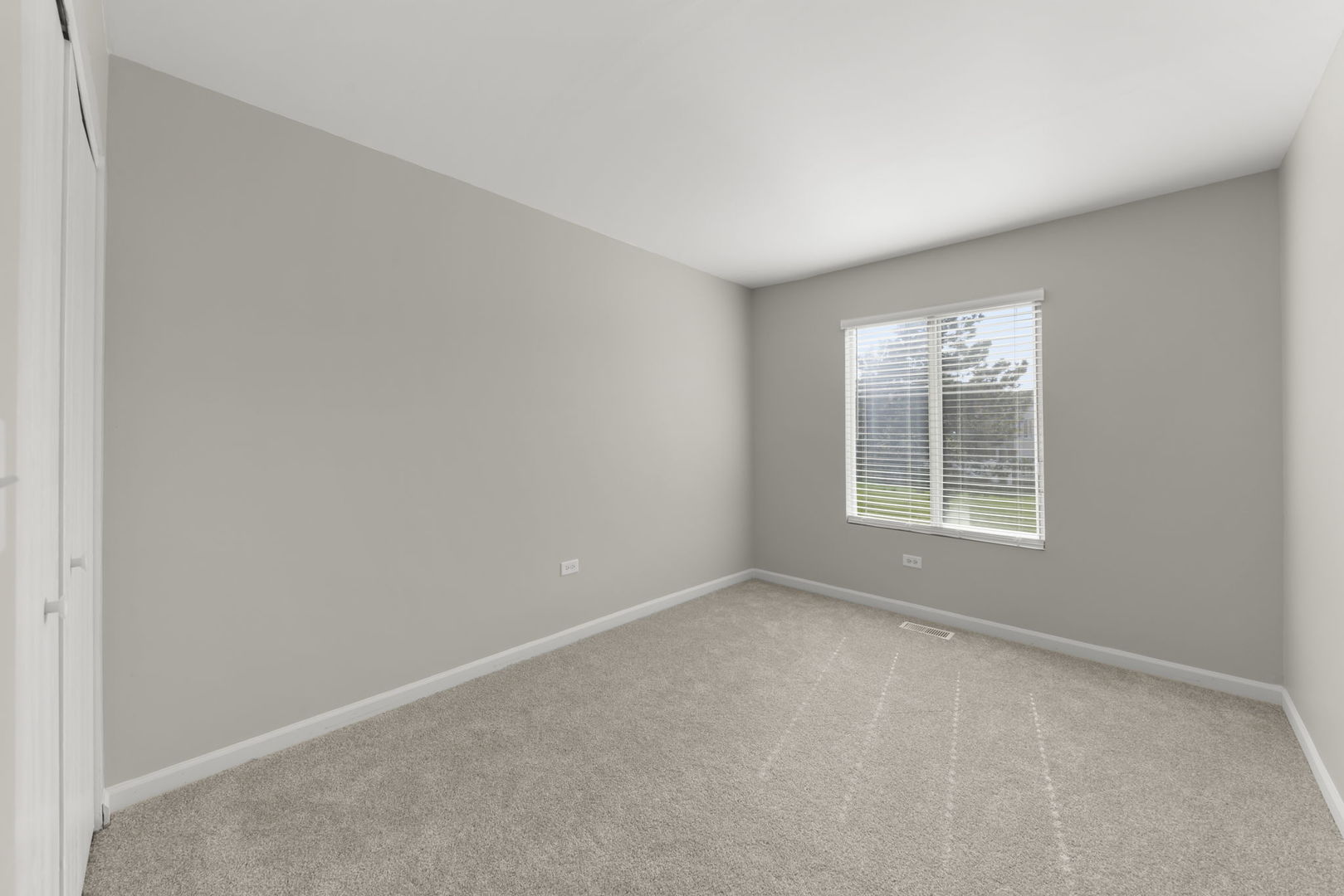 9E Fernwood Drive, Bolingbrook, IL 60440