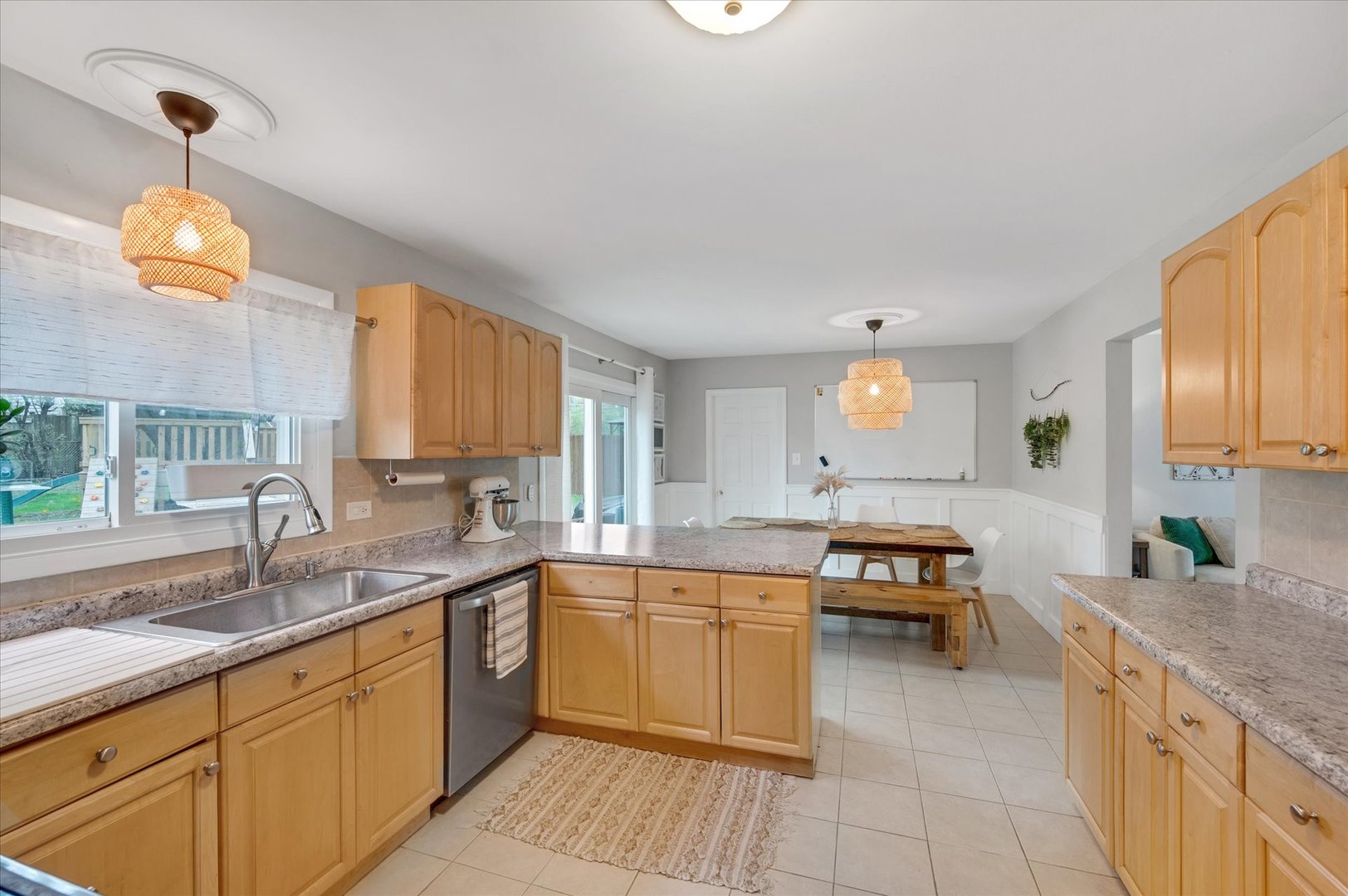 575 Jamison Lane, Hoffman Estates, IL 60169